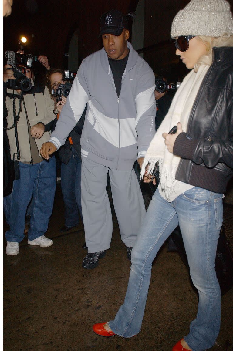 Celebrities at the Airport in the Early 2000s: The Photos