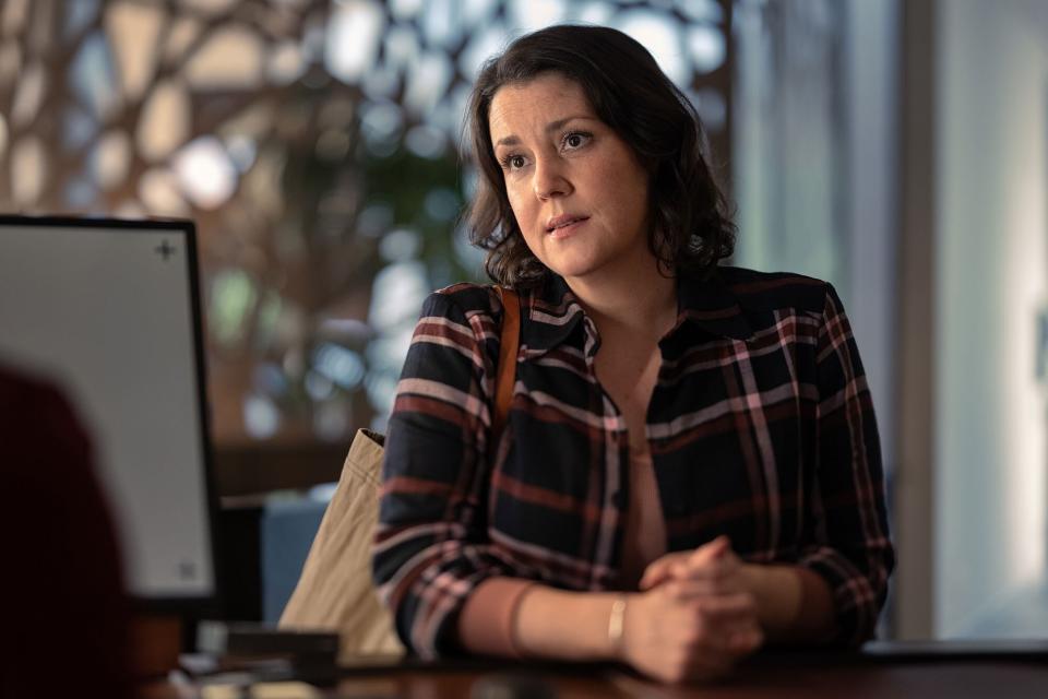 Melanie Lynskey as Shauna in YELLOWJACKETS