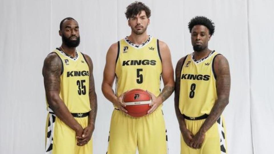 國王隊新賽季的3名洋將都具NBA資歷，包括夏姆斯（DaJuan Summers）、牧倫斯（Byron Mullens）、傑梅洛（Jamel Artis）。（圖／翻攝自 臉書新北國王 New Taipei Kings）