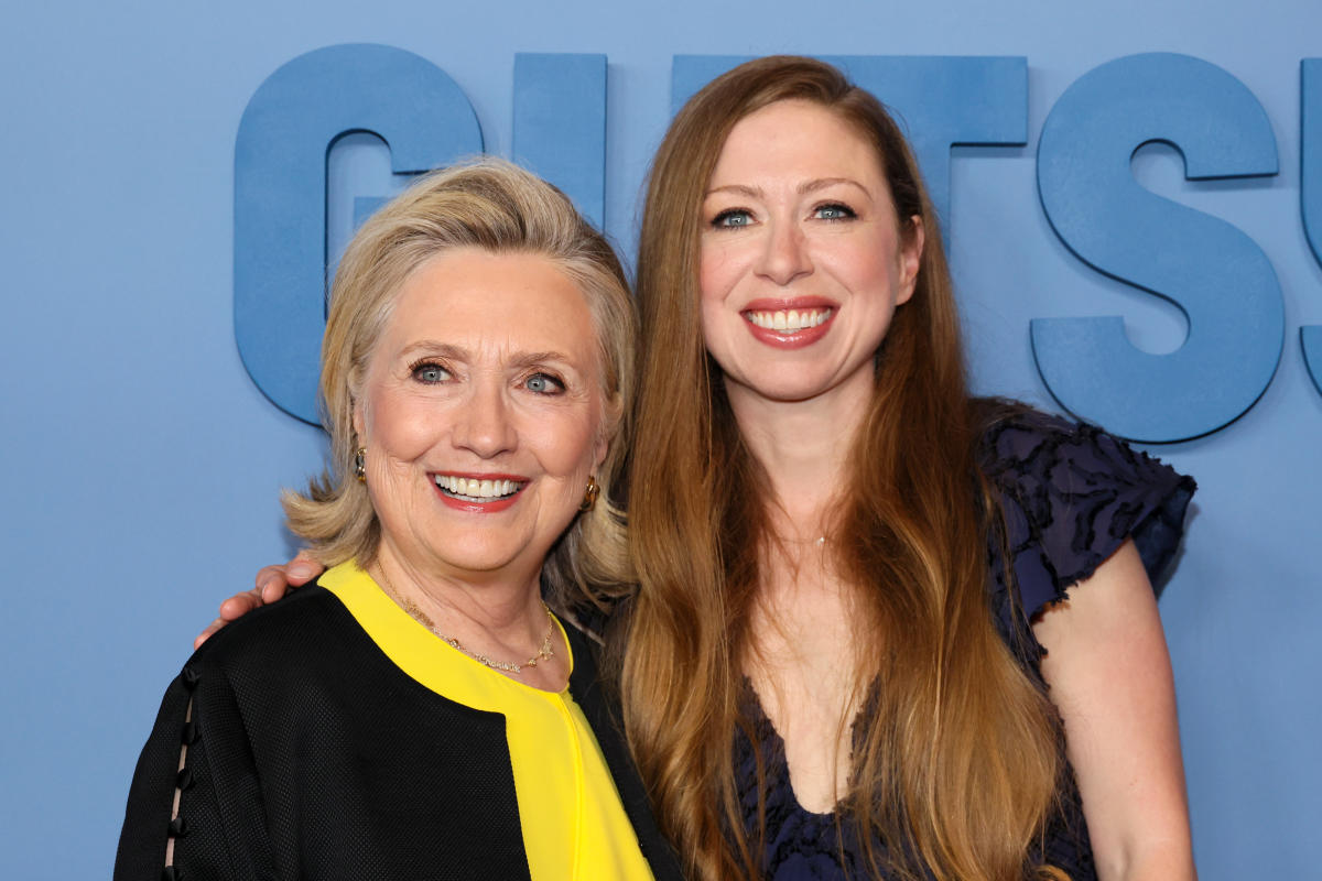 Chelsea Clinton Blowjob - Documentarian Laura Poitras Slams Hillary Clinton Docs: It's 'Alarming' to  See Festivals 'Whitewashing' History