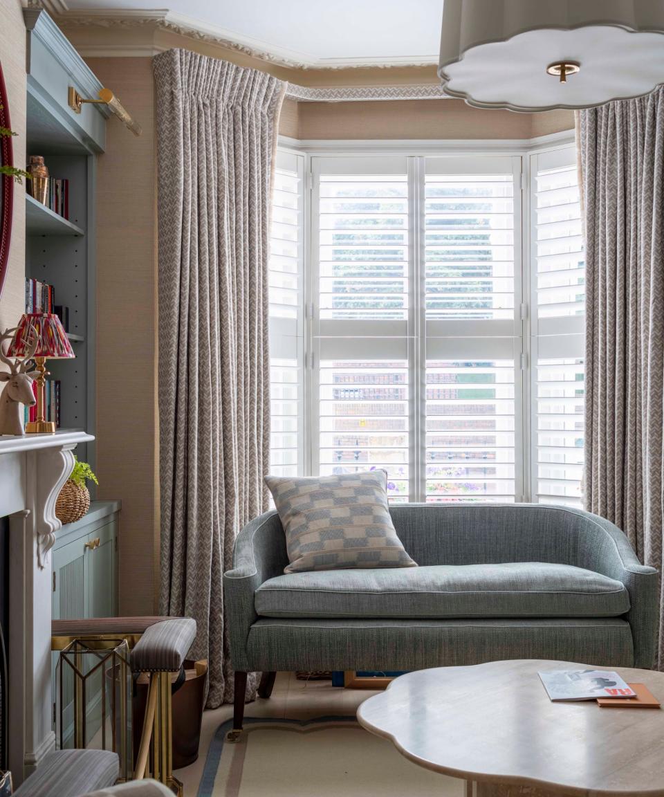 Living room curtains with zig zag pattern