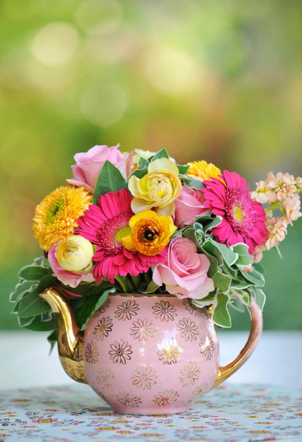 Teapot Flower Bouquet