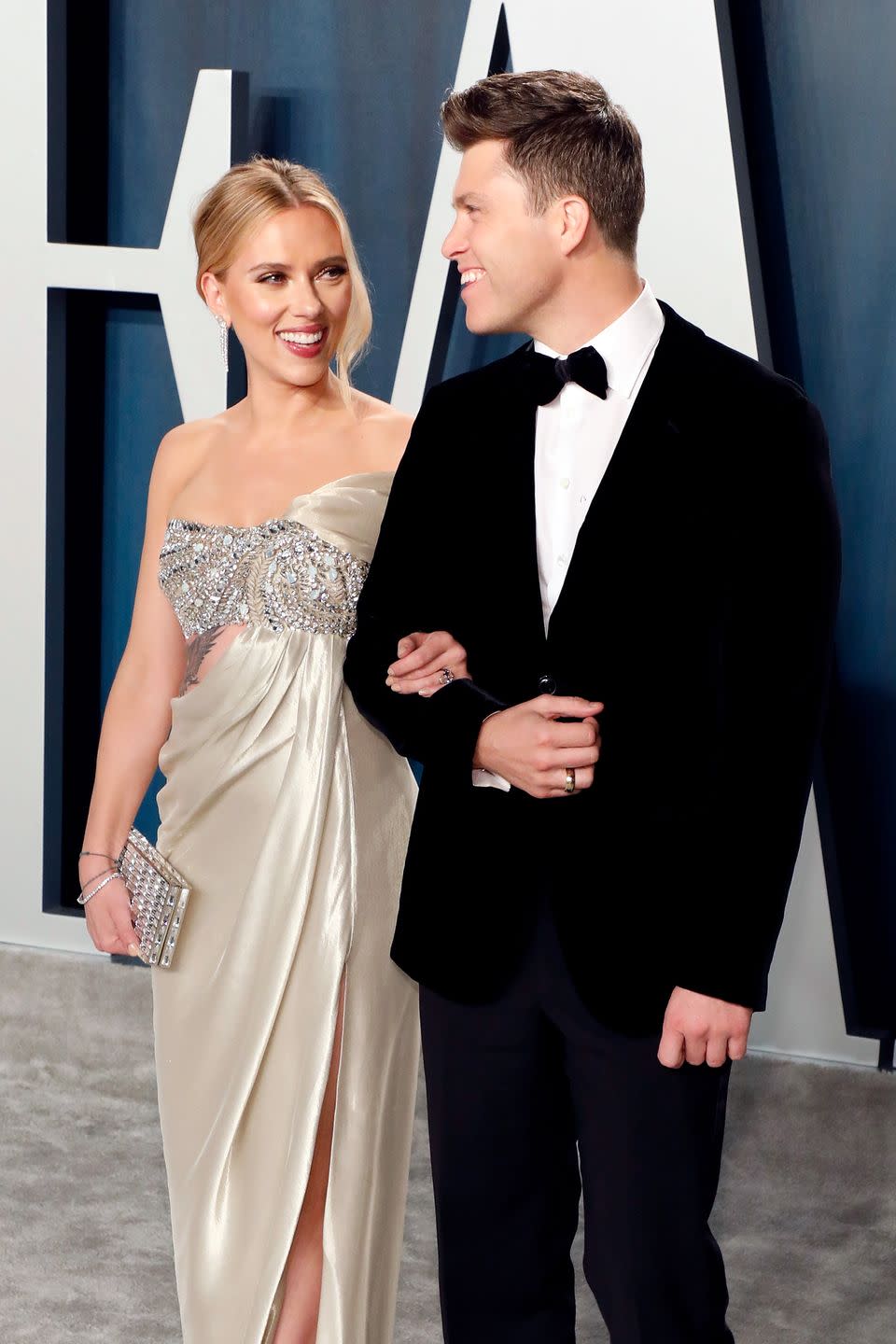 scarlett johannson colin jost