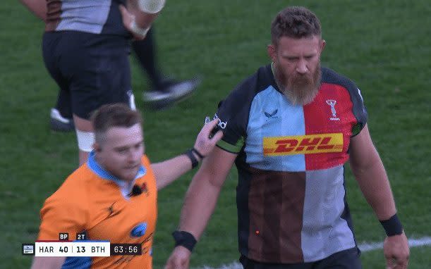 Rugby Harlequins v Bath Rugby - Gallagher Premiership The referee Anthony Woodthorpe is captured with Herbst