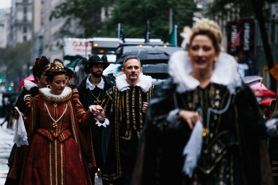 <p>People march Fifth Avenue during the 73rd Annual Columbus Day Parade in New York, Oct. 9, 2017, celebrating the anniversary of Christopher Columbus’s arrival in the Americas in 1492. (Photo: Alba Vigaray/EPA-EFE/REX/Shutterstock) </p>