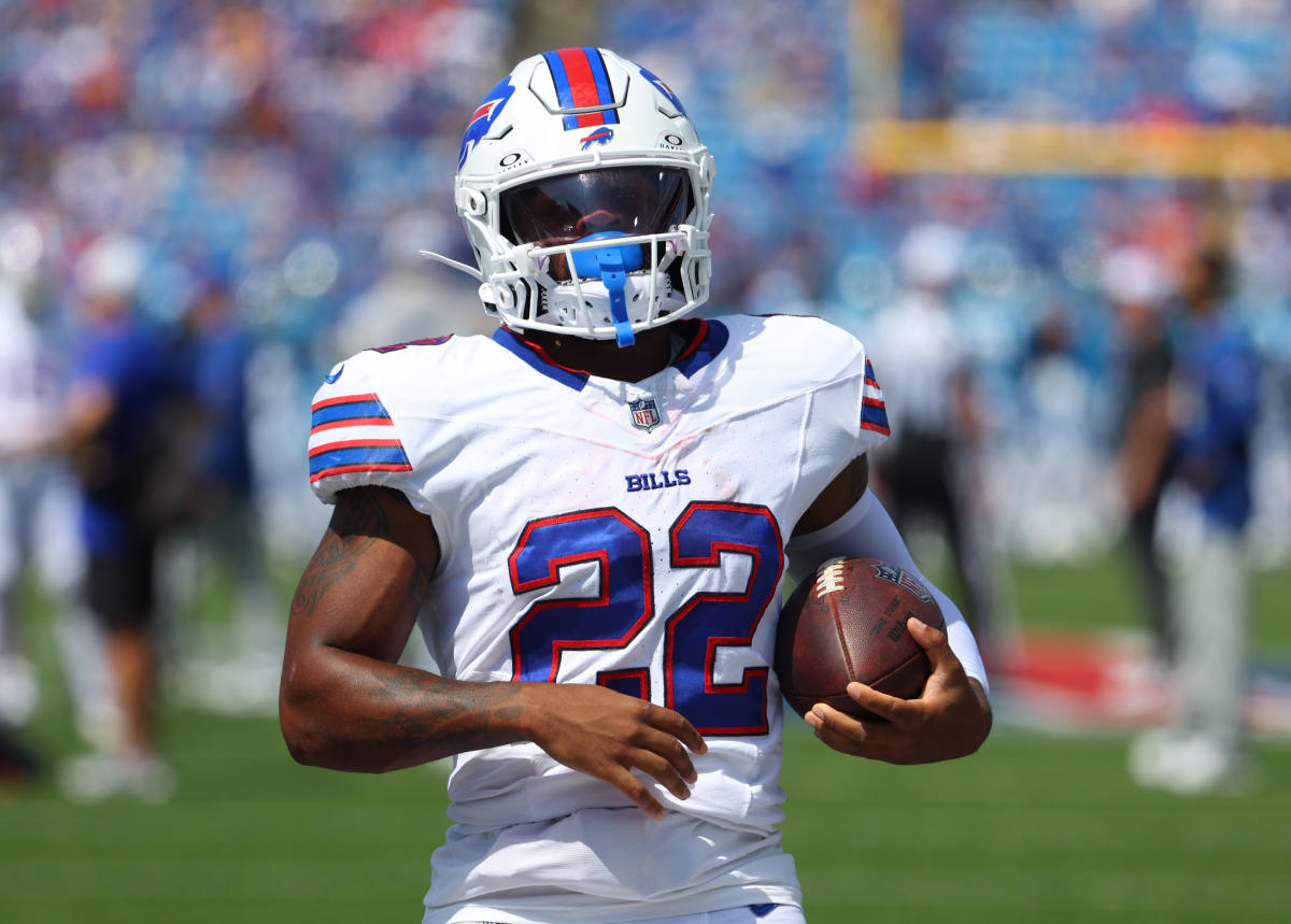 Fantasy Football Sleeper: 11 RBs to Consider Late in Drafts