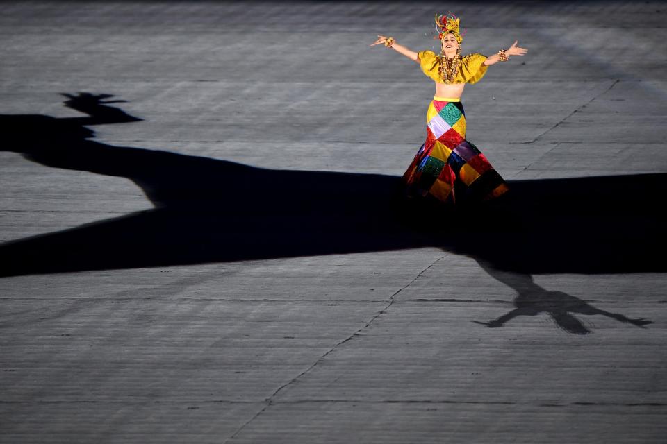 <p>Singer Roberta Sa performs in the ‘Heroes of the Games’ segment during the Closing Ceremony on Day 16 of the Rio 2016 Olympic Games at Maracana Stadium on August 21, 2016 in Rio de Janeiro, Brazil. (Photo by Pascal </p>