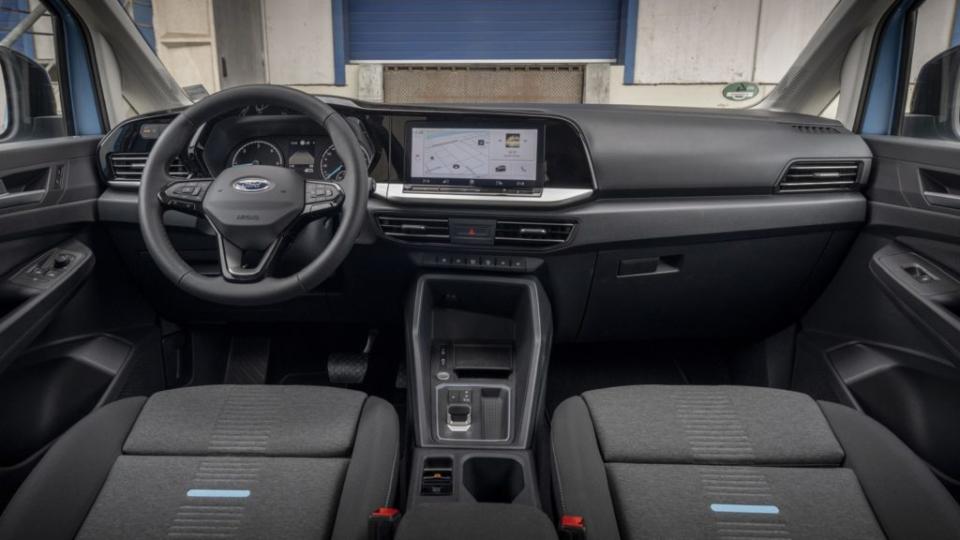 大改款Tourneo Connect內裝鋪陳完全沿用大改Caddy Maxi規劃。(圖片來源/ Ford)