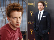 <p>In “Buffy – Im Bann der Dämonen” wurde Seth Green als Werwolf ‘Oz’ bekannt. Darüber hinaus konnte sich der 43-Jährige in der “Austin Powers”-Reihe einen Namen machen. Mittlerweile steht der Schauspieler allerdings öfters am Mikrofon. Green ist nämlich auch Synchronsprecher und unter anderem in “The LEGO Batman Movie”, “Guardians of the Galaxy Vol. 2” und in der Zeichentrickserie “Family Guy” zu hören. (Bild-Copyright: 20th Century Fox Television/Kobal/REX Shutterstock, Richard Shotwell/Invision/AP) </p>