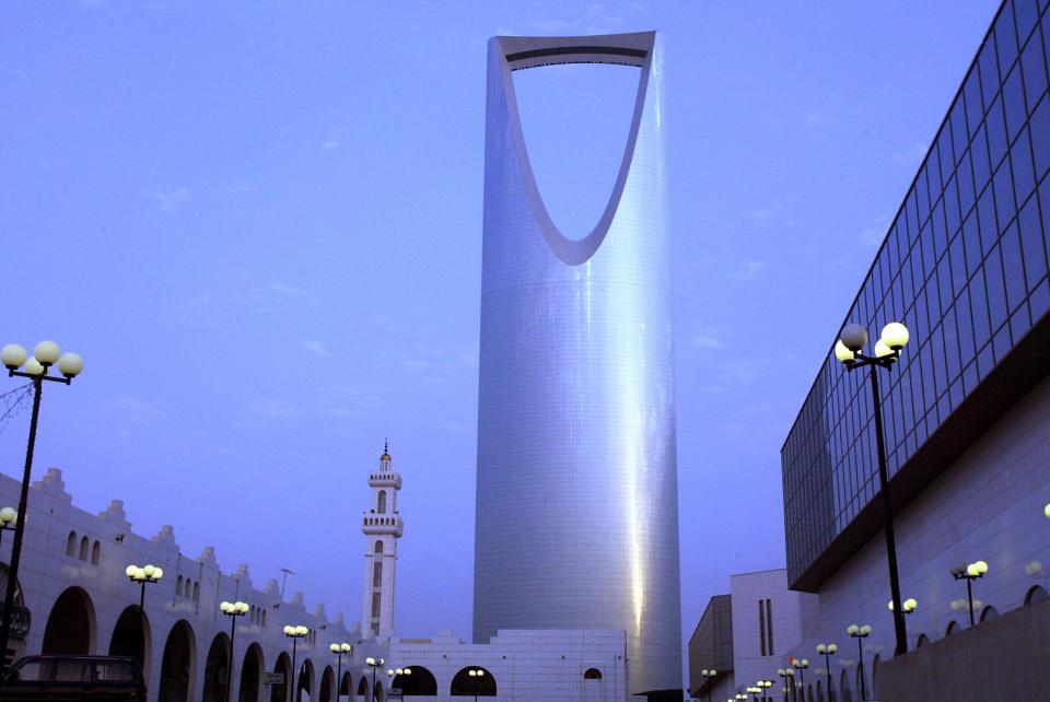 <p><b>Saudi Arabia</b></p> <p><b>GDP (PPP) per capita:</b> $24,434 (2011)</p> <p>(AFP PHOTO/PATRICK BAZ)</p>