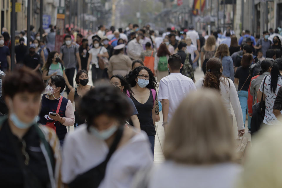 En América Latina es México quien encabeza el ranking de discriminación contra la mujer: por cada 100 pesos de salario que recibe un hombre, ellas obtienen apenas 73, según un estudio que realizó recientemente la firma PwC (Foro de Gerardo Vieyra/NurPhoto via Getty Images)