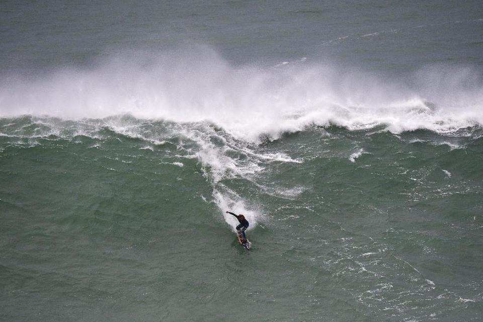 Gefährliche Welle: Surfen vor Nazaré