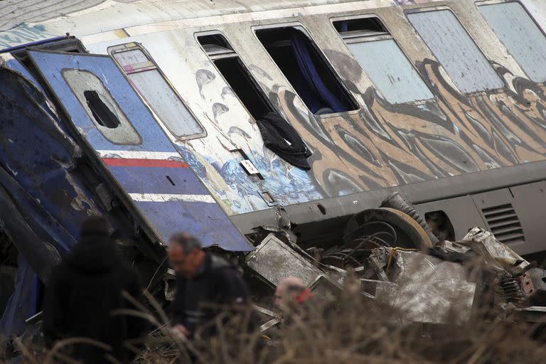 Grecia; trenes; mundo; bomberos; rescatistas; Larissa; Atenas; Tempe