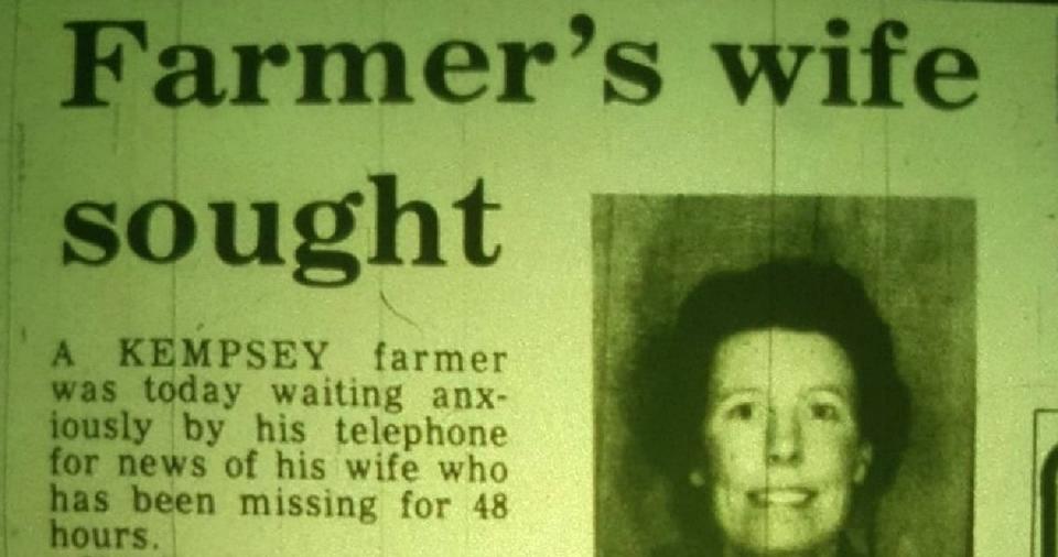 Recorte de periódico del Worcester News informando de la desaparición de Brenda Venables en 1982 (Worcester News/SWNS)