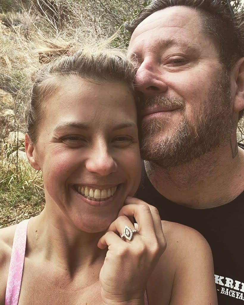 Jodie Sweetin, Mescal Wasilewsk, Engaged