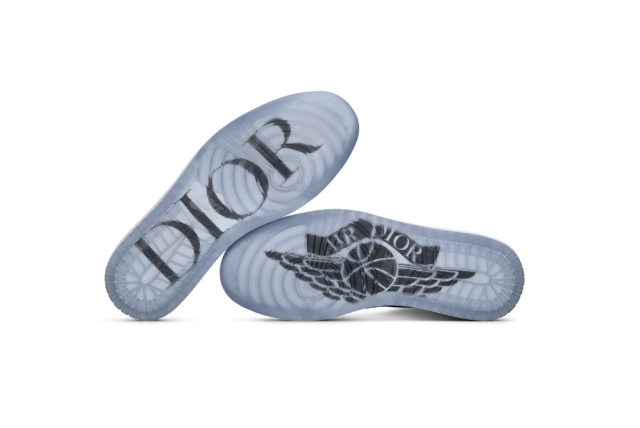 Dior x Air Jordan 1 High OG Pre-Fall 2020 Closer Look
