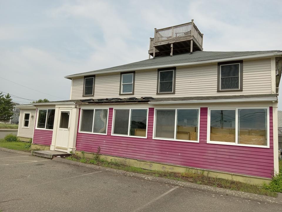 This photo from July of the shuttered Fieldston restaurant at 882 Ocean St. in Marshfield shows how it had fallen into disrepair. Stacks of furniture from the former 80-seat restaurant were visible through the window.