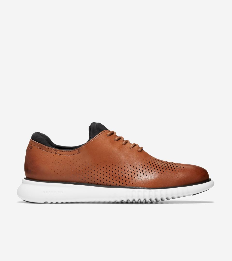 <p><a href="https://go.redirectingat.com?id=74968X1596630&url=https%3A%2F%2Fwww.colehaan.com%2F2.zerogrand-lined-laser-wingtip-oxford-british-tan-ivory%2FC27879.html&sref=https%3A%2F%2Fwww.menshealth.com%2Fstyle%2Fa60759933%2Fcole-haan-may-sale-2024%2F" rel="nofollow noopener" target="_blank" data-ylk="slk:Shop Now;elm:context_link;itc:0;sec:content-canvas" class="link ">Shop Now</a></p><p>2.ZERØGRAND Laser Wingtip Oxfords</p><p>colehaan.com</p><p>$159.95</p>