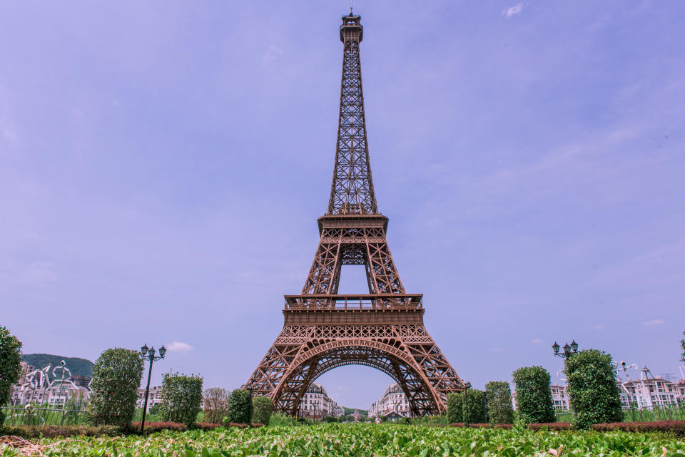 tianducheng tour eiffel hauteur