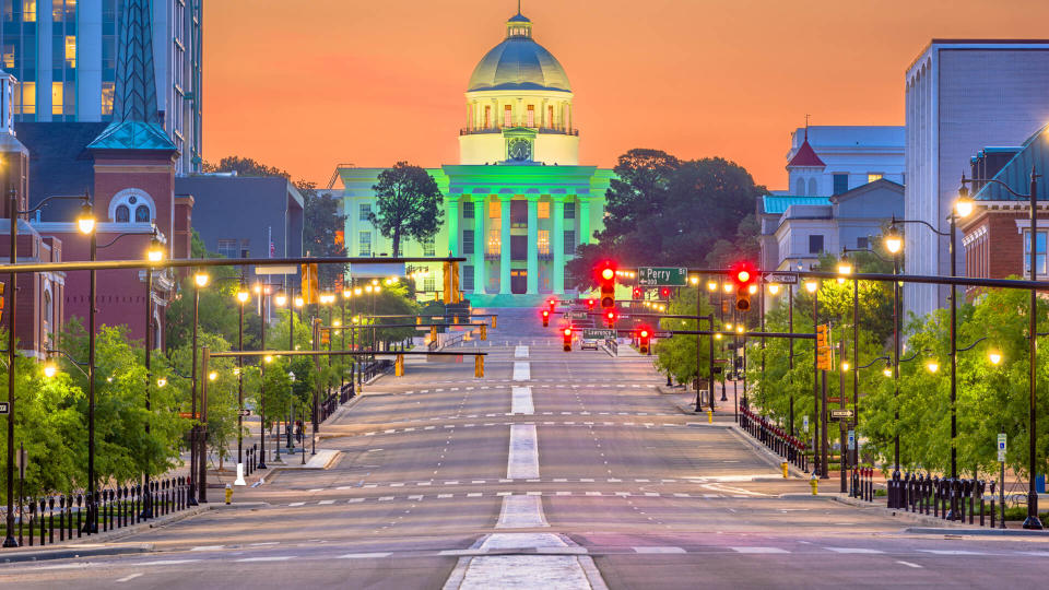 Montgomery, Alabama, USA with the State Capitol at dawn.