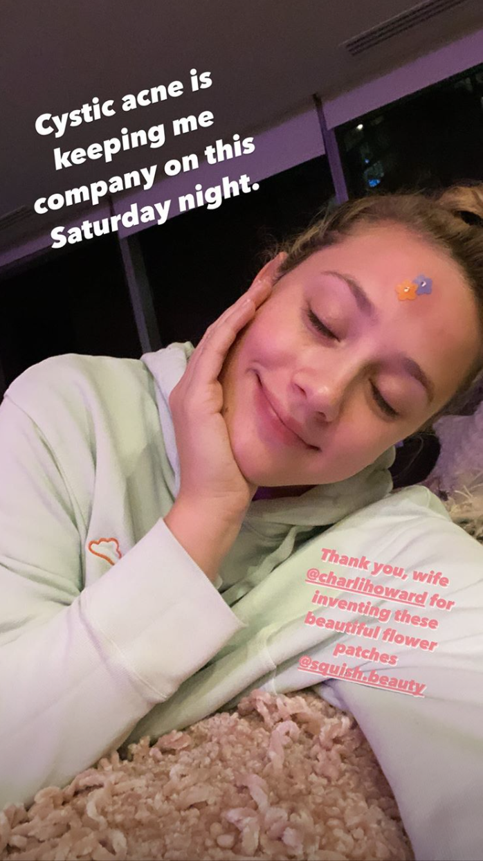 <cite class="credit">Courtesy of Instagram/@lilireinhart</cite>