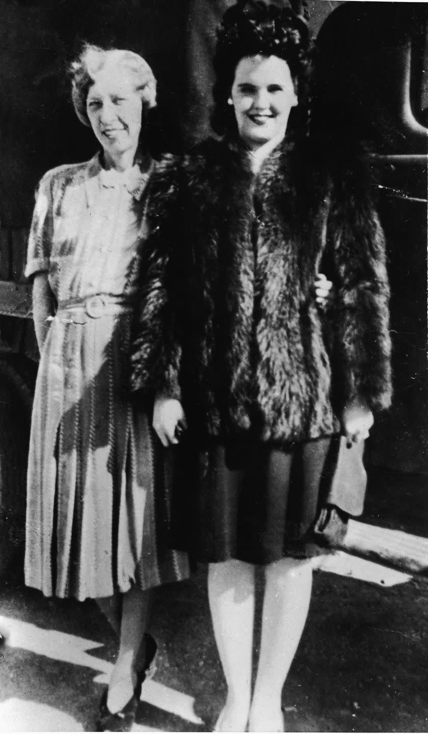 elizabeth short and her mother