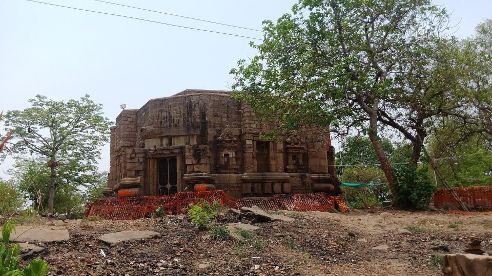 Photo of the Maa Mundeshwari Devi Temple, a Hindu temple  in the state of Bihar in northeast India.