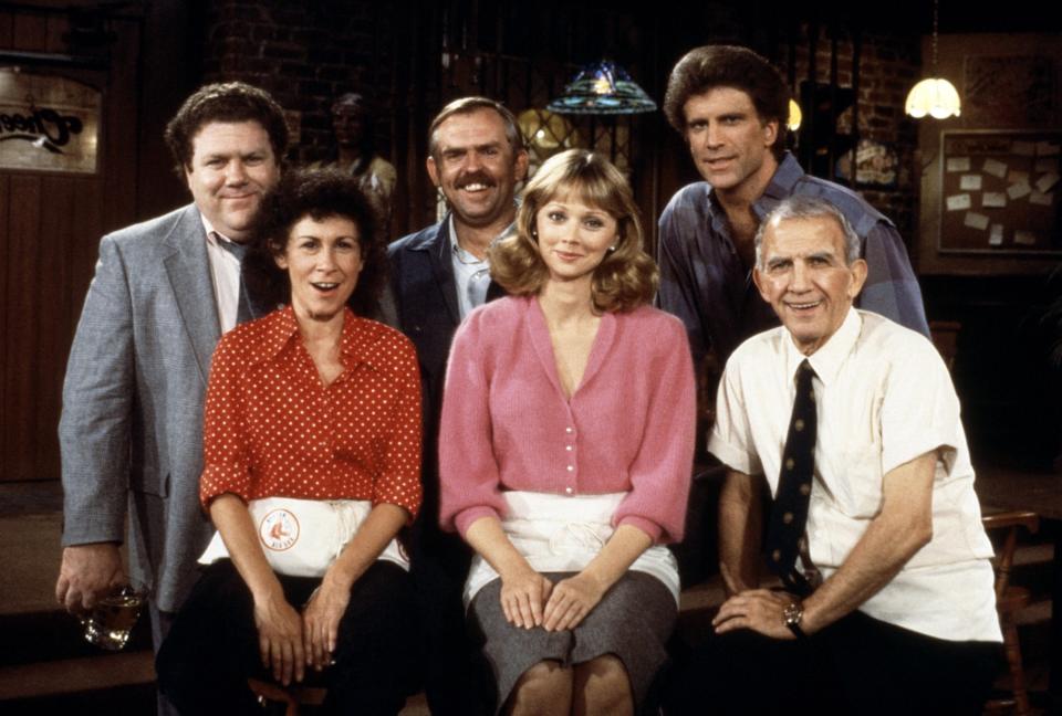 The cast of Cheers in one of the show&#39;s early seasons. (Photo: NBC/Courtesy Everett Collection)