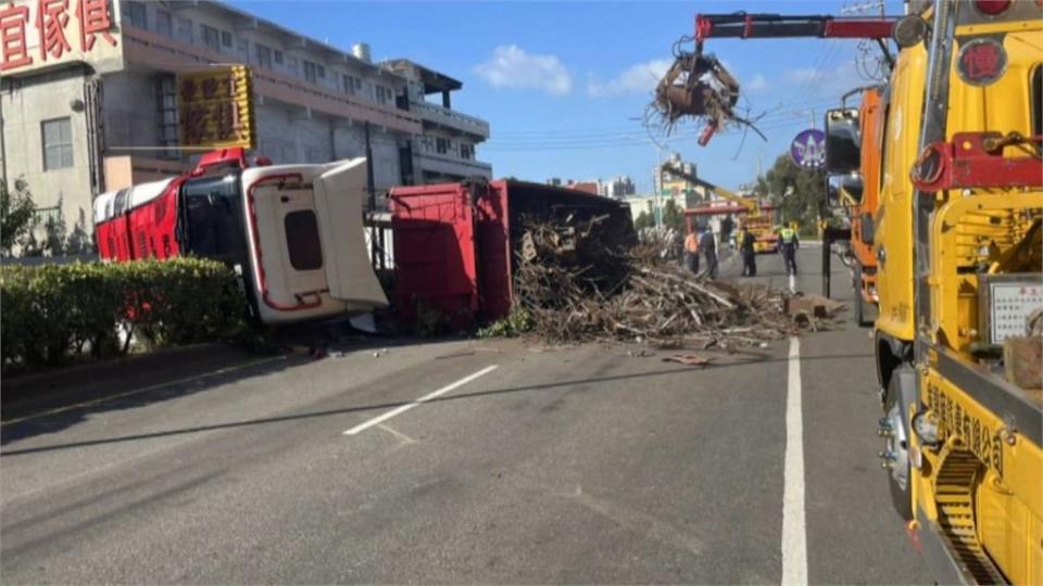 全台15條快速道路12／1起　將針對散落物處理收費