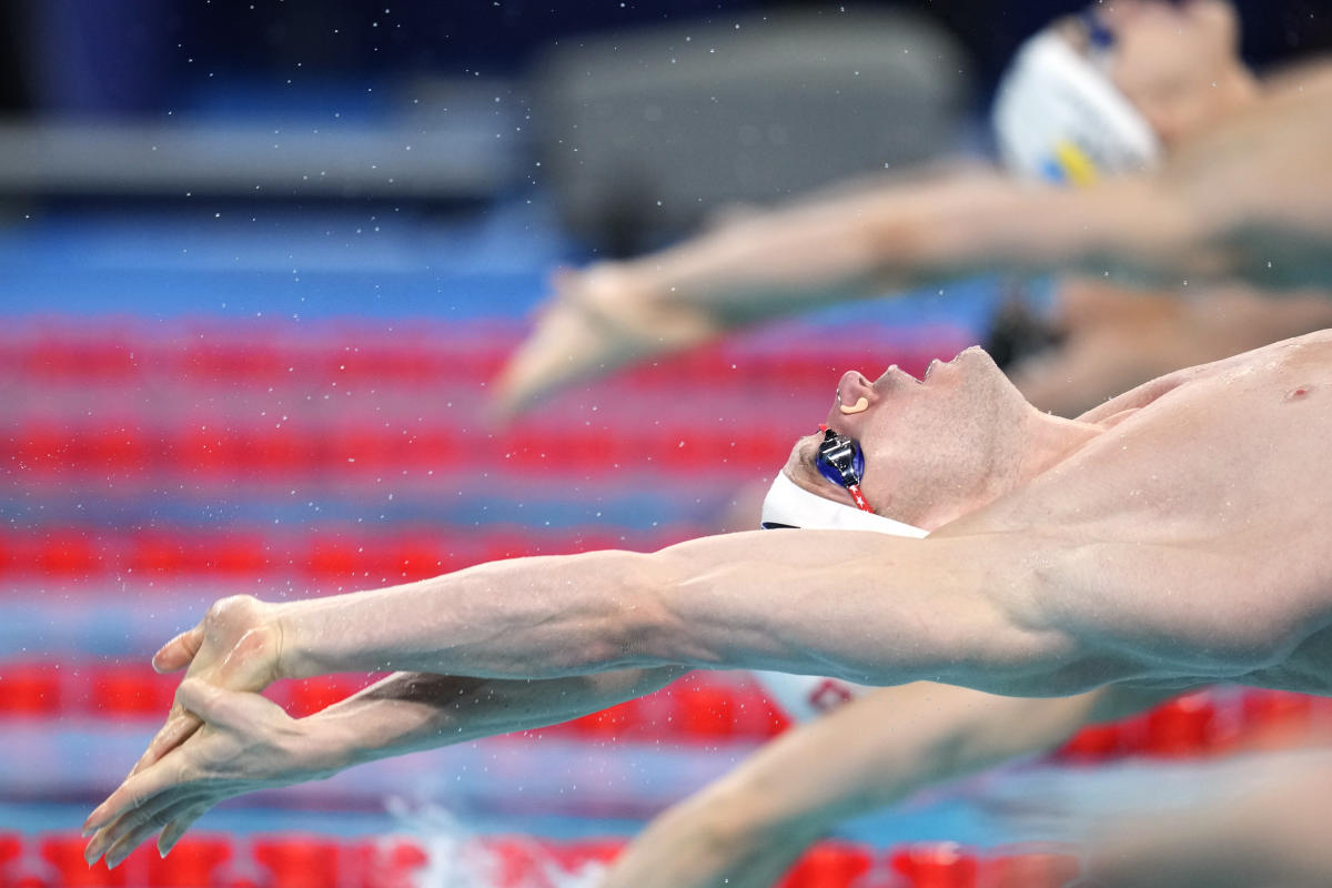 2025 Paris Olympics U.S. wins gold medal, sets world record in 4x100