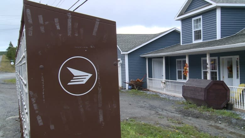 Envelope eyesore: Benoit's Cove man mad over mailboxes installed on front lawn