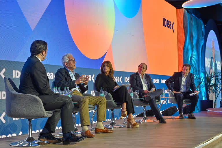 El panel en el que se profundizó sobre la inserción de Argentina en el mundo en la  segunda jornada del Coloquio de IDEA, en Mar del Plata