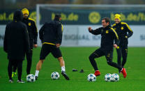 Soccer Football - Champions League - Borussia Dortmund Training - Adi-Preissler Strasse, Dortmund, Germany - November 20, 2017 Borussia Dortmund’s Mario Gotze during training REUTERS/Leon Kuegeler