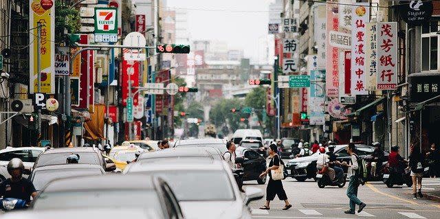 網友的神比喻排名引起熱烈討論，前三名多數人都不意外。圖為台北街景。（示意圖／Pixabay）