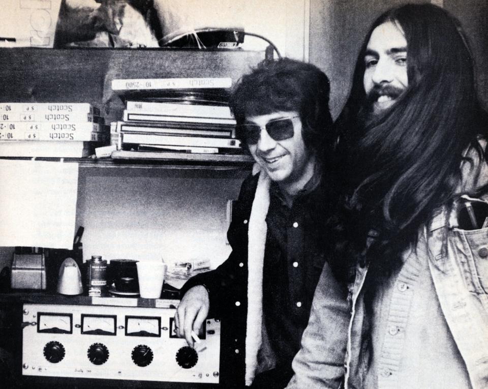 UNSPECIFIED - JANUARY 01: (AUSTRALIA OUT) Photo of George HARRISON and Phil SPECTOR; Phil Spector with George Harrison (Photo by GAB Archive/Redferns)