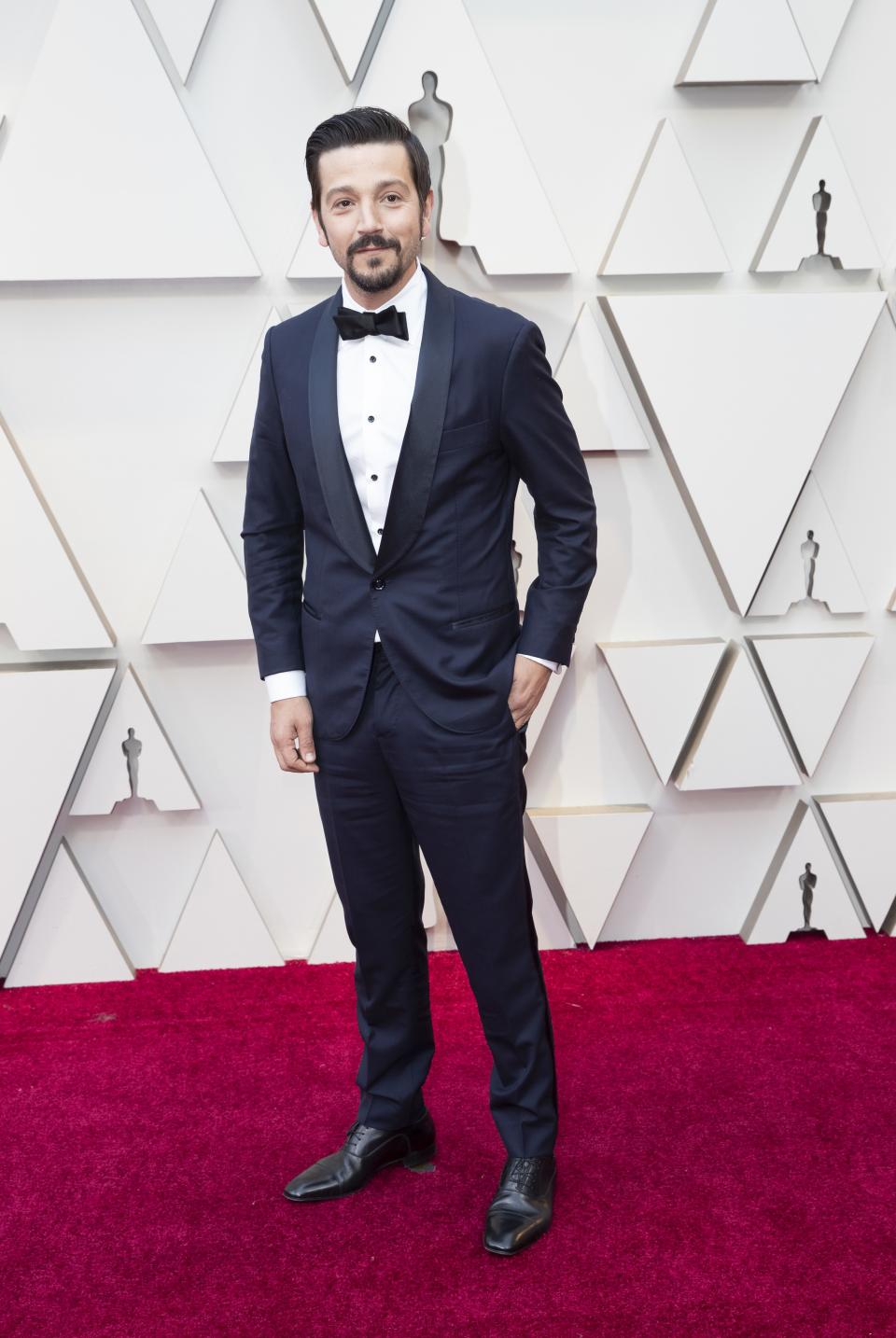 <h1 class="title">Diego Luna</h1><cite class="credit">Photo: Getty Images</cite>