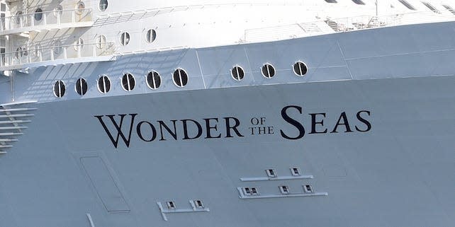 The Wonder of the Seas sailing