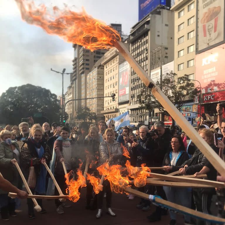 Manifestación de Revolución Federal 