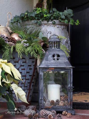 <p><a href="https://maisondecinq.com/easy-christmas-decorating-ideas/" data-component="link" data-source="inlineLink" data-type="externalLink" data-ordinal="1">Maison de Cinq</a></p>