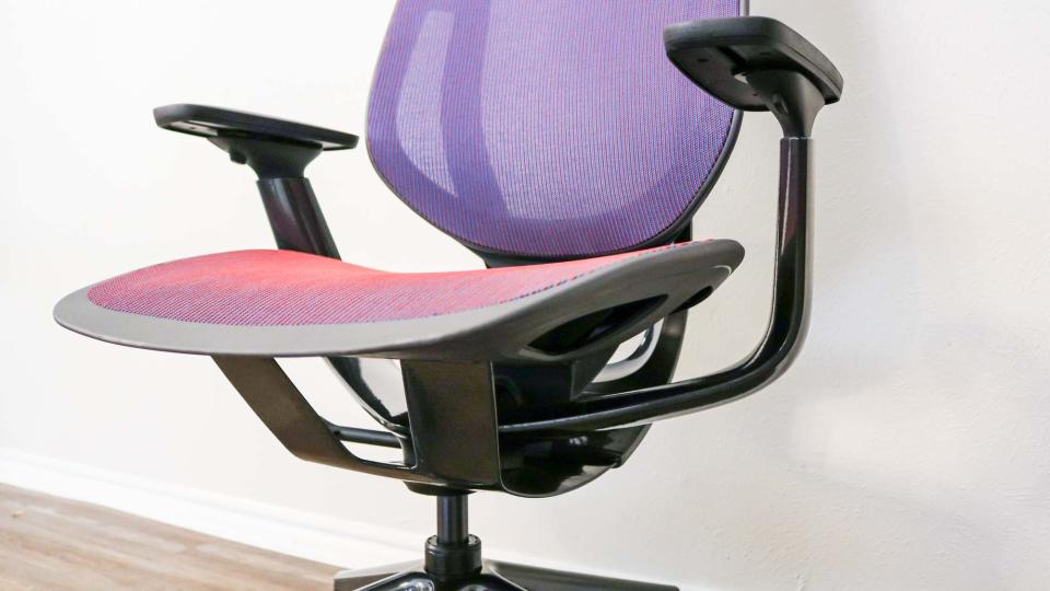 The weight activated mechanism underneath the Steelcase Karman