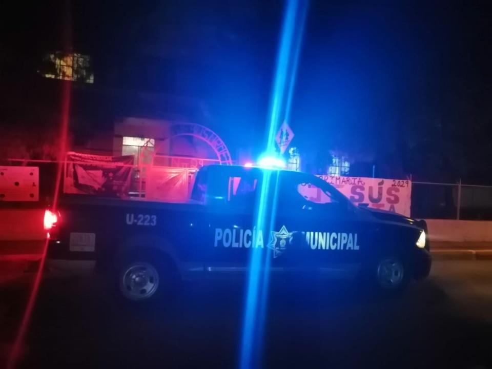 Juárez police patrol at night. File art