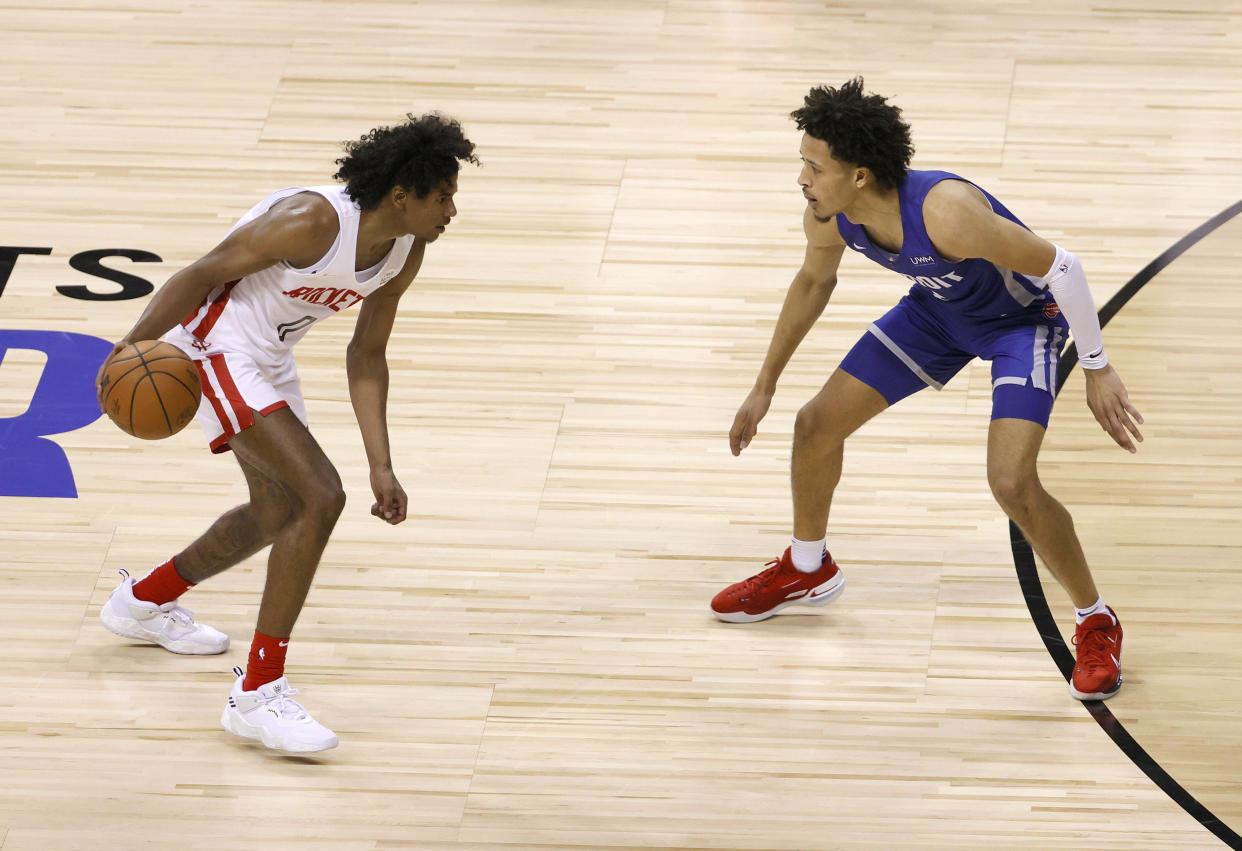 Houston's Jalen Green is guarded by Detroit's Cade Cunningham during a matchup of the top two draft picks in a summer league game at the Thomas & Mack Center in Las Vegas on Aug. 10, 2021. The Rockets defeated the Pistons 111-91. (Ethan Miller/Getty Images)