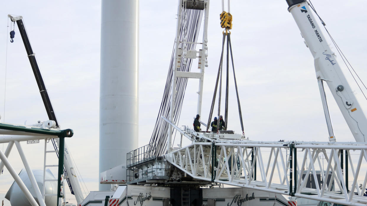 By combining powers, small Alberta towns can draw in renewable power projects