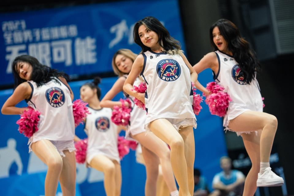 香港金牛專屬啦啦隊「BULLS GIRLS」正進行公開招募。