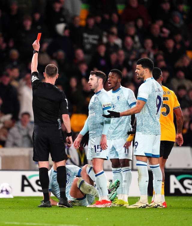 Stuart Attwell sends off Milos Kerkez 