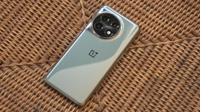 Massive OnePlus 12 Leak Sheds Light on a Lot of Things About What Might be  The Greatest Phone from the Company