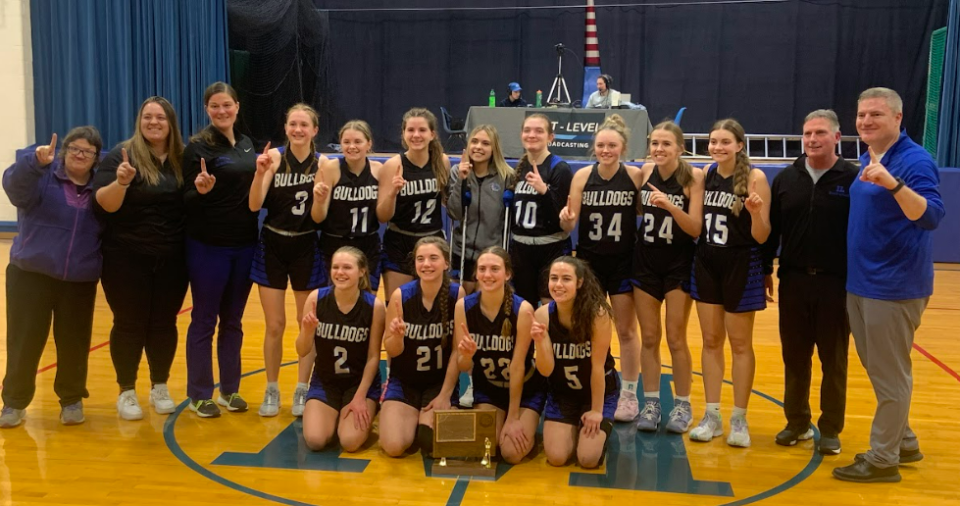 Guided by head coach Daryl Vizina, the Inland Lakes girls are outright Ski Valley Conference basketball champions after a victory at Gaylord St. Mary on Tuesday.