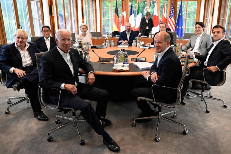 Los líderes del G-7 durante una reunión de trabajo en el castillo de Elmau, en el sur de Alemania