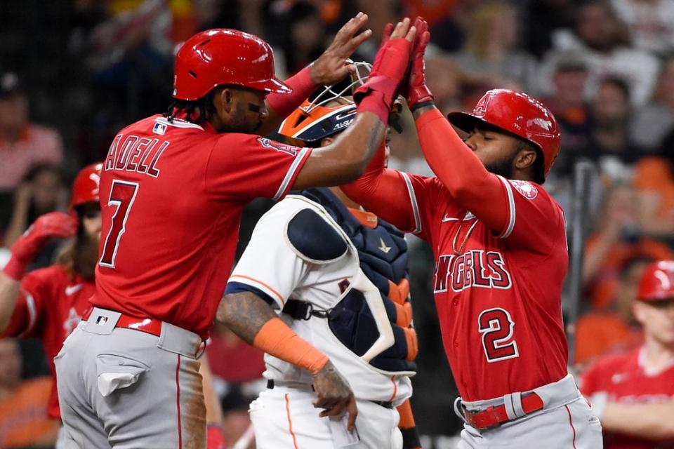 ANGELINOS-ASTROS (AP)