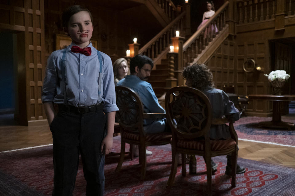 Benjamin Evan Ainsworth as Miles in <em>The Haunting of Bly Manor</em><span class="copyright">Eike Schroter/Netflix</span>